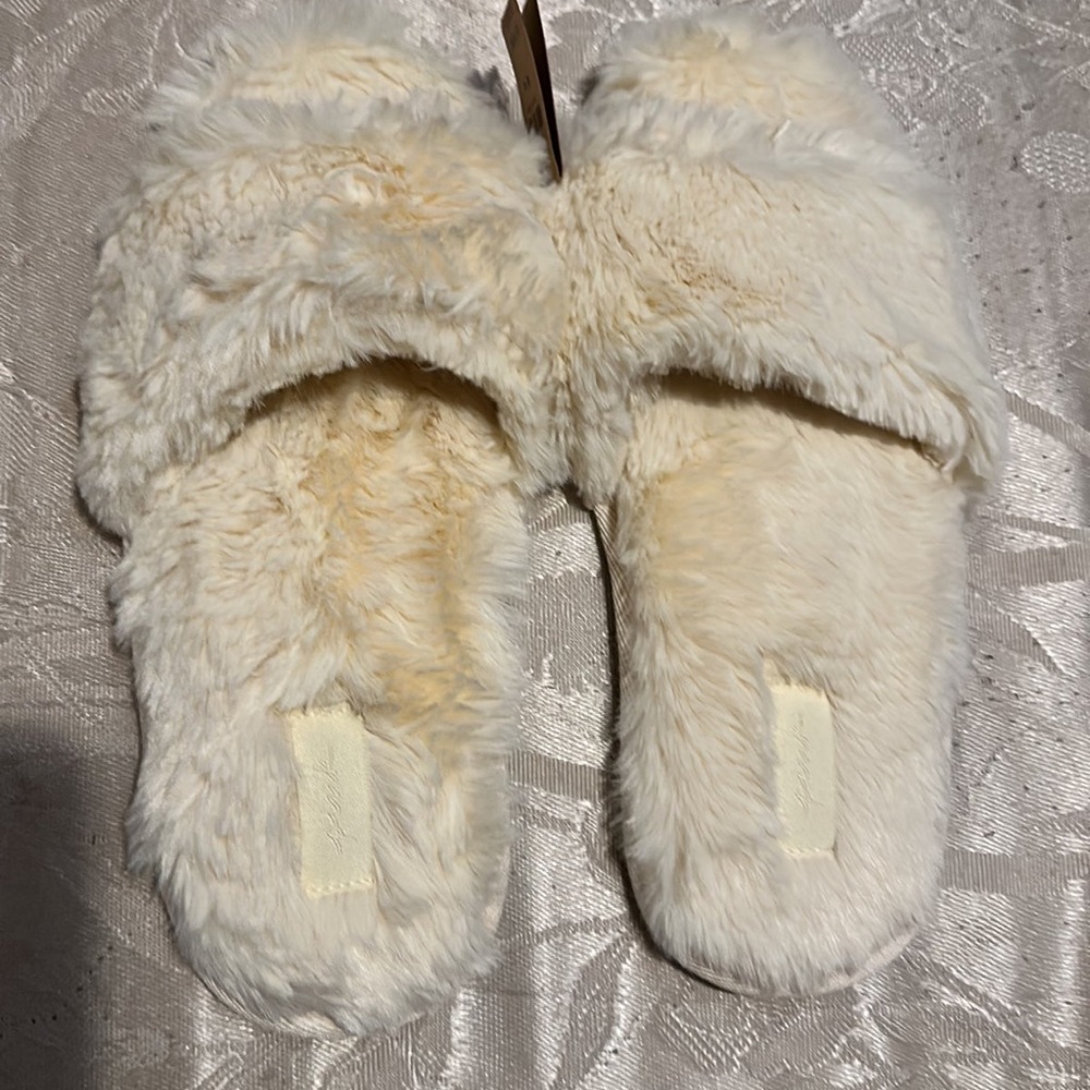 Victoria’s Secret Slippers
